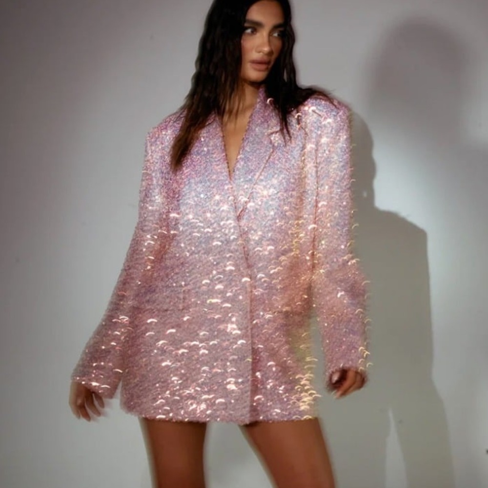SLA THE LABEL SARAH SEQUIN
BLAZER DRESS